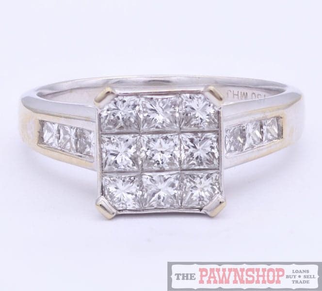 18CT White Gold 9-Stone Diamond Ring w/6 x Shoulder Diamonds