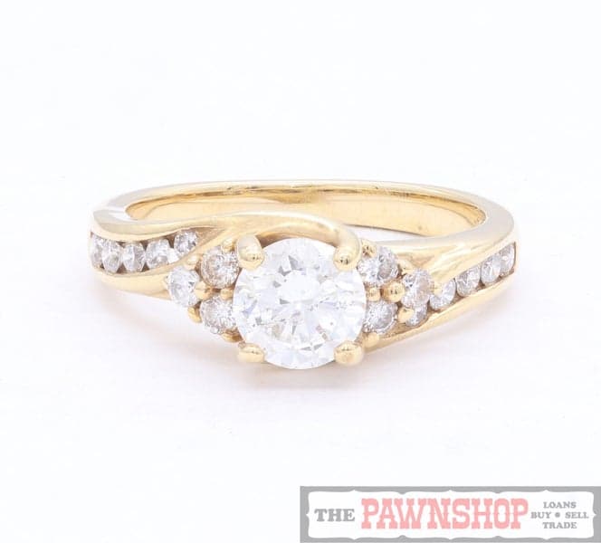 Diamond Solitaire 14CT Yellow Gold Ring w/16 x Shoulder Diamonds