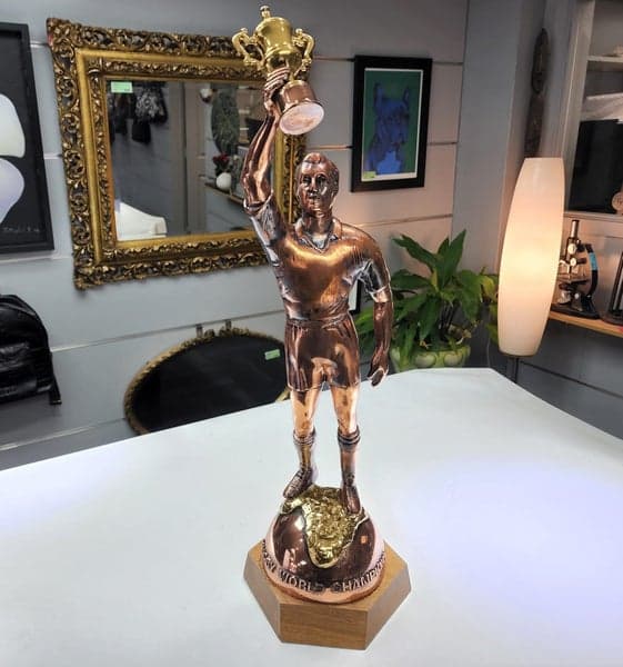 1995 RUGBY WORLD CUP COMMEMORATIVE STATUE