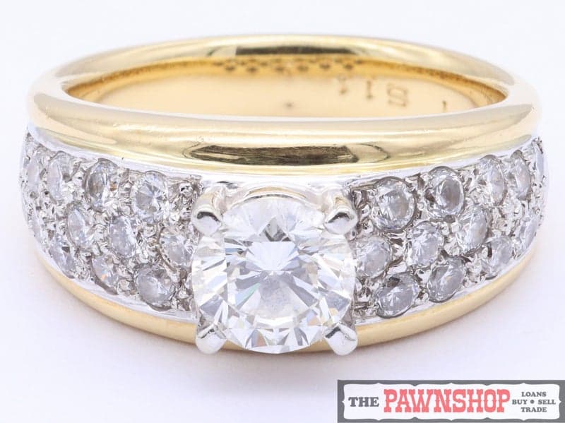 Stunning 18ct Diamond Dress Ring