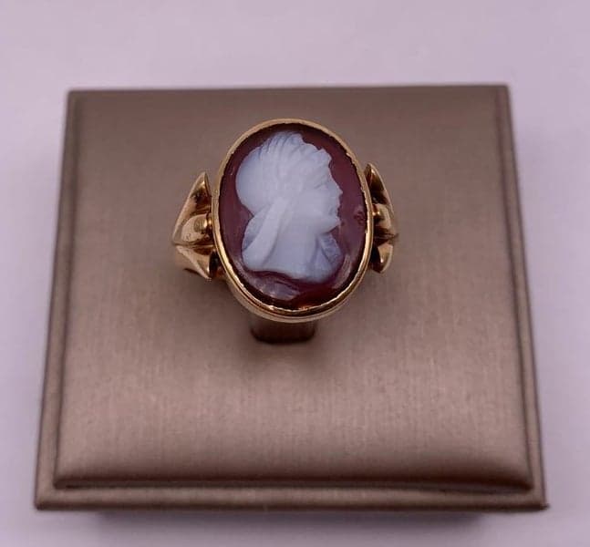 18ct Yellow Gold Cameo Dress Ring ~ $3,000!