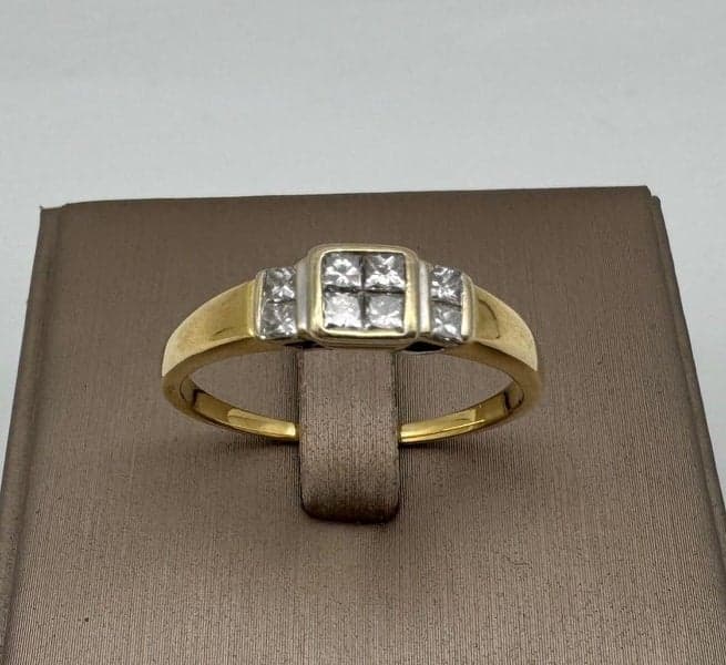 18ct Yellow Gold 0.43ct TDW Diamond Princess Cut Dress Ring ~ $3,100!