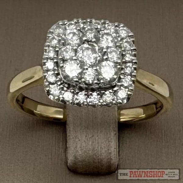 10ct Yellow Gold 0.50ct TDW Diamond Cluster Ring ~ $2,200!