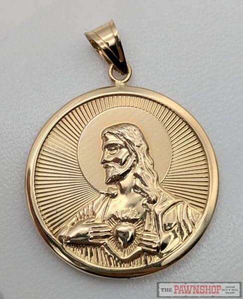 Religious Big Round Pendant in 18ct Yellow Gold 3.70 Grams