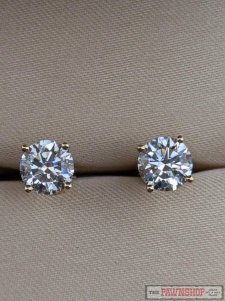 1.00ct TDW Laboratory Grown Diamond Stud Earrings in 18ct Yellow Gold $3,250