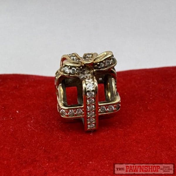 Pandora 14ct Yellow Gold All Wrapped Up Charm