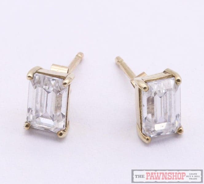 9ct Yellow Gold Cubic Zirconia Emerald-Cut Studs ~ 1.10 grams!