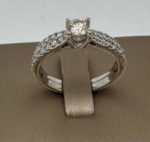 18ct White Gold 0.75ct TDW Diamond Solitaire Ring Set ~ $5,100!