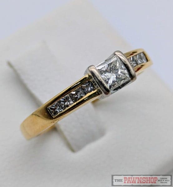 CLEARANCE!!! 0.50ct TDW Diamond Solitaire Ring in 18ct Yellow Gold $3,700