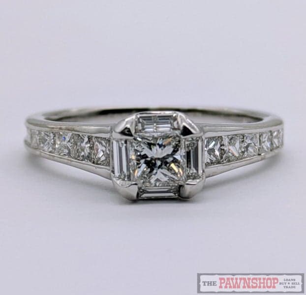 CLEARANCE!!! 1.00CT TDW Diamond Cluster Ring in 18ct White Gold $4,000