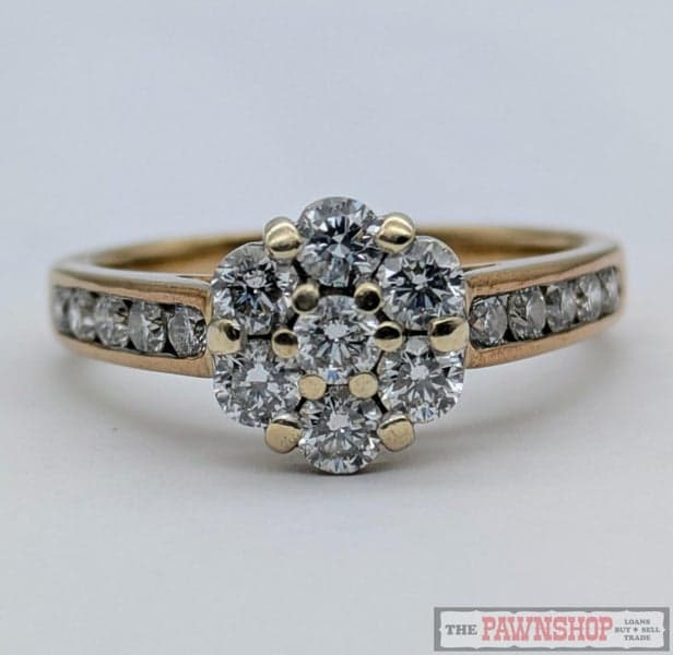 CLEARANCE!!! 0.75ct TDW Diamond Cluster Ring in 9ct Yellow Gold $3,200