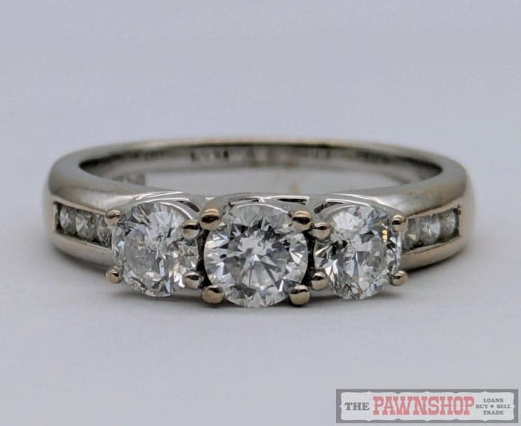 CLEARANCE!!! Three Stone Diamond Ring with 1.00ct TDW in 18ct White Gold $5,000